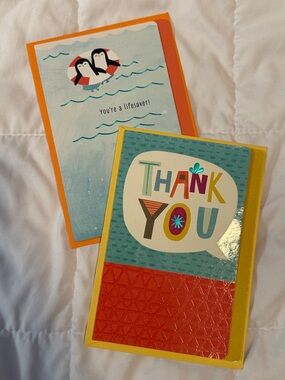 🌻 Bundle of 2 Hallmark Thank You Cards